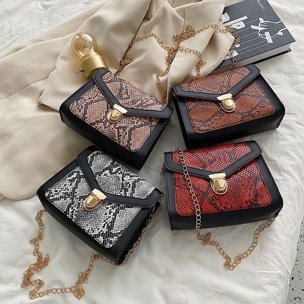 luxurys designers bags 2021 women's handbag color contrast lock chain small square bag wholesale korean snake single shoulder slanting
luxurys designers bags 2021 women's handbag color contrast lock chain small square bag wholesale korean snake single shoulder slanting