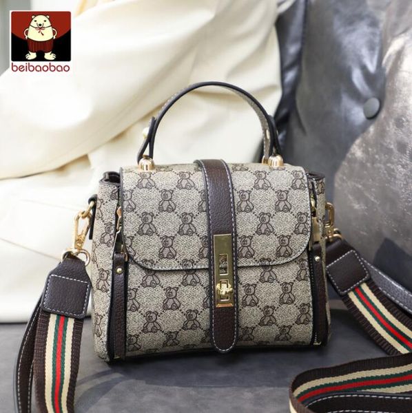 factory wholesale brand women bag leathers shoulder handbag elegant atmosphere printing mother handbags double zipper contrast leather bucke, Black;red
factory wholesale brand women bag leathers shoulder handbag elegant atmosphere printing mother handbags double zipper contrast leather bucke, Black;red