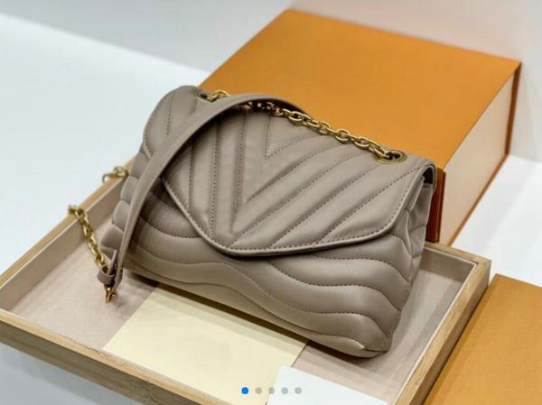 totes shoulder bags designer lockme tender leather bag chain crossbody wallet purse womens fashion tote messenger vintage crossbody handbag
totes shoulder bags designer lockme tender leather bag chain crossbody wallet purse womens fashion tote messenger vintage crossbody handbag