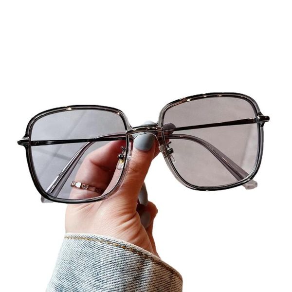 sunglasses polygonal for women lovers couples square korean version style personality street pography 2021, White;black
sunglasses polygonal for women lovers couples square korean version style personality street pography 2021, White;black
