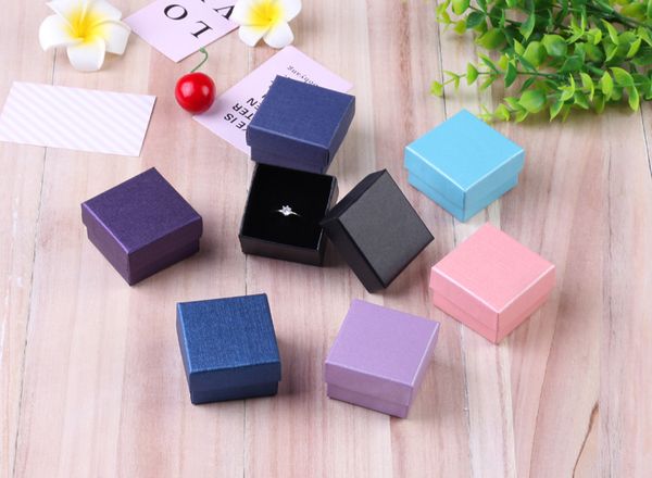 packaging jewelry box wholesale kraft paper ring boxes random mix color, Black;white
packaging jewelry box wholesale kraft paper ring boxes random mix color, Black;white