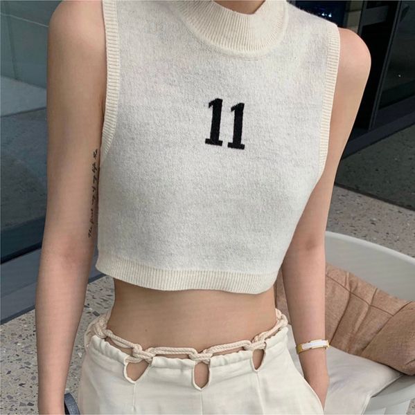 brand ins fashion we 11 star same digital jacquard summer versatile knitted open navel short vest, White
brand ins fashion we 11 star same digital jacquard summer versatile knitted open navel short vest, White