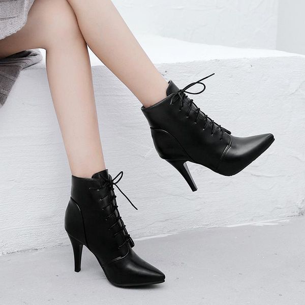 boots white red black ladies fashion lace up nude thick high heels patent leather side zipper autumn winter
boots white red black ladies fashion lace up nude thick high heels patent leather side zipper autumn winter