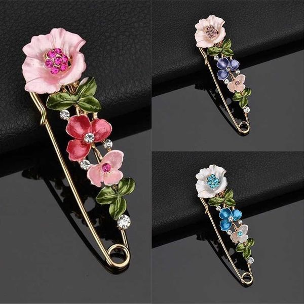 pins, brooches vintage female pins large for women collar lapel badge flower rhinestone brooch jewelry, Gray
pins, brooches vintage female pins large for women collar lapel badge flower rhinestone brooch jewelry, Gray