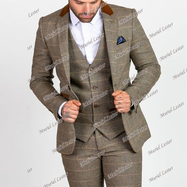 men's suits & blazers herringbone plaid check tailor-made formal wedding tuxedos custom made 3 pieces jacket+vest+pants regular blazer, White;black
men's suits & blazers herringbone plaid check tailor-made formal wedding tuxedos custom made 3 pieces jacket+vest+pants regular blazer, White;black