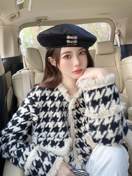 women's jackets cmaz 2021 autumn winter thick coats for women retro houndstooth sweater coat french style design niche age-reducing ta, Black;brown
women's jackets cmaz 2021 autumn winter thick coats for women retro houndstooth sweater coat french style design niche age-reducing ta, Black;brown