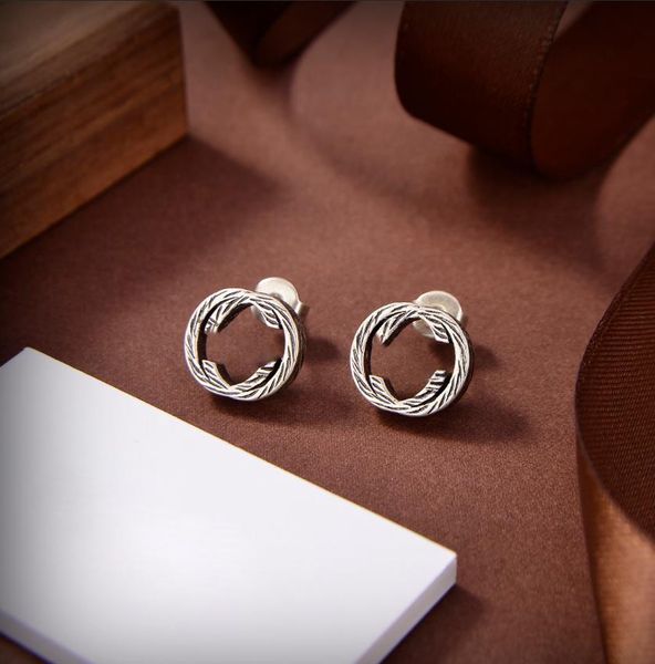 design stud earrings for women banquet party jewelry letter earring birthday new year christmas gift 2021, Golden;silver
design stud earrings for women banquet party jewelry letter earring birthday new year christmas gift 2021, Golden;silver