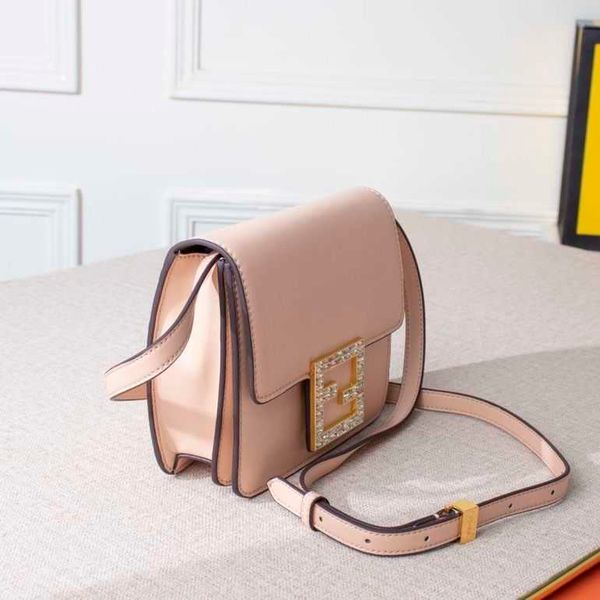 2021 new retro beancurd small square bag single shoulder messenger bag leather fashion versatile gold button retro shoulder female handbag z
2021 new retro beancurd small square bag single shoulder messenger bag leather fashion versatile gold button retro shoulder female handbag z