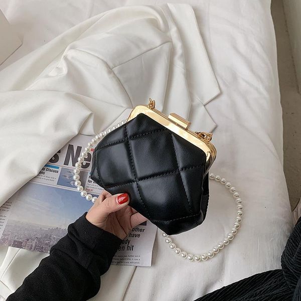high-quality pu leather messenger bag mini 2021 female western style rhombic pearl chain clip buckle coin purse cross body
high-quality pu leather messenger bag mini 2021 female western style rhombic pearl chain clip buckle coin purse cross body