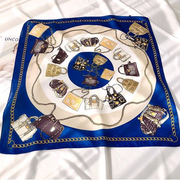 scarves 70*70cm square 2021 chain belt tassel letter g bag women twill silk scarf small print headband hijab, Blue;gray
scarves 70*70cm square 2021 chain belt tassel letter g bag women twill silk scarf small print headband hijab, Blue;gray