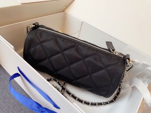 black silver hardware brand small round tube bags medieval classic style women chains shoulder bag cross body mobilephone makeup pouch, Black;red
black silver hardware brand small round tube bags medieval classic style women chains shoulder bag cross body mobilephone makeup pouch, Black;red
