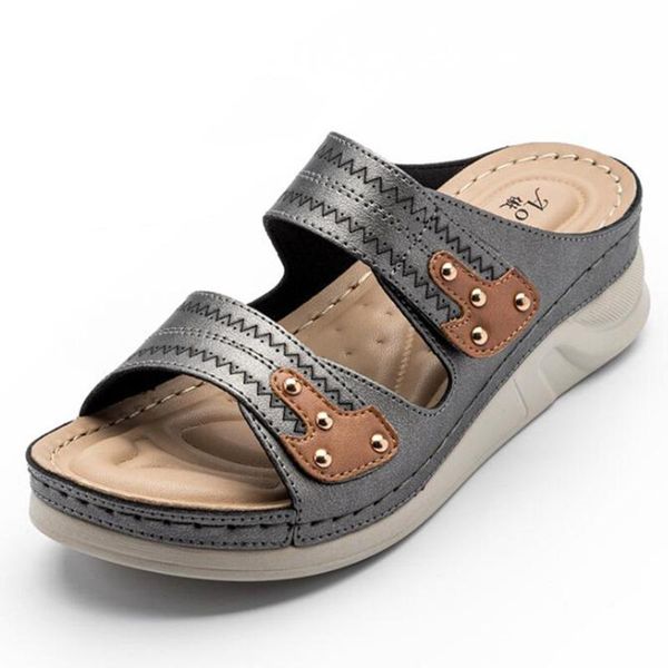 plus size 36-41 women's sandals summer ladies shoes leisure vacation platform women slippers non-slip beach female zy594, Black
plus size 36-41 women's sandals summer ladies shoes leisure vacation platform women slippers non-slip beach female zy594, Black