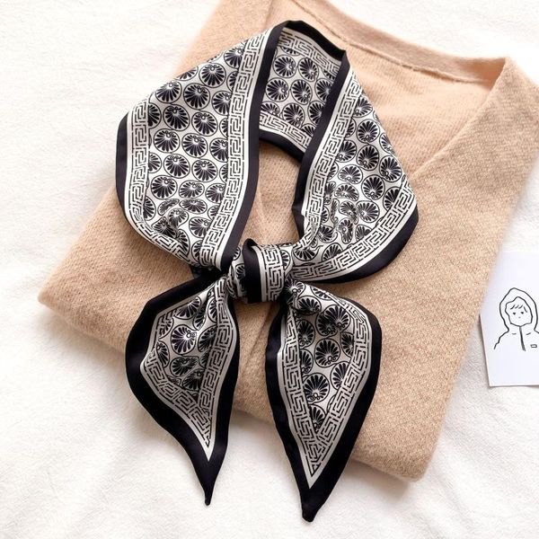 scarves women skinny scarf fashion print neck 2021 summer silk hairband lady handle bag ribbon decoration accessories, Blue;gray
scarves women skinny scarf fashion print neck 2021 summer silk hairband lady handle bag ribbon decoration accessories, Blue;gray