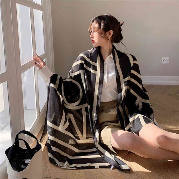 glasses cotton letter scarf female autumn winter shawl versatile beach towel long silk fashion skin friendly, White;black
glasses cotton letter scarf female autumn winter shawl versatile beach towel long silk fashion skin friendly, White;black