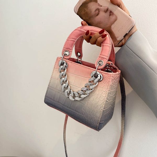female 2021 spring and small summer new fashion portable princess texture stone grain gradient color messenger women's bag
female 2021 spring and small summer new fashion portable princess texture stone grain gradient color messenger women's bag