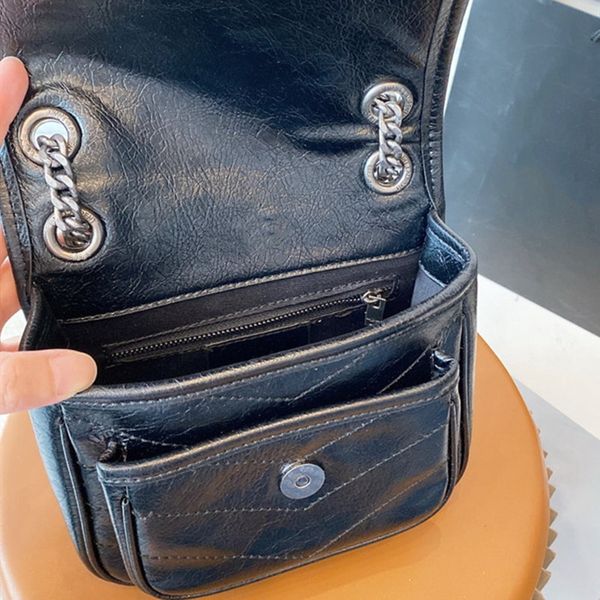oil wax folds cowhide niki black baby shoulder crossbody bags chain flap purse sunset designer tote handbags women messenger shopping bag
oil wax folds cowhide niki black baby shoulder crossbody bags chain flap purse sunset designer tote handbags women messenger shopping bag