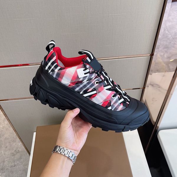 designer men's shoes luxury retro leather casual brand men's sports shoelace shoe box, Red;white
designer men's shoes luxury retro leather casual brand men's sports shoelace shoe box, Red;white