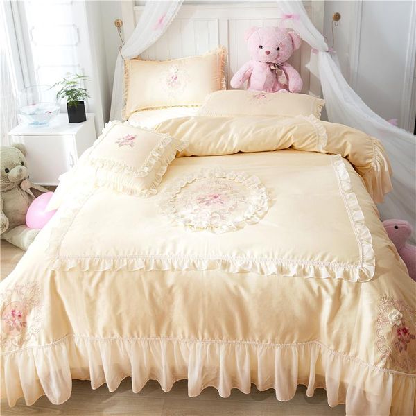 bedding sets 4pcs luxury egypt cotton romantic autumn princess set embroidery lace duvet cover bed sheet king pillowcases
bedding sets 4pcs luxury egypt cotton romantic autumn princess set embroidery lace duvet cover bed sheet king pillowcases