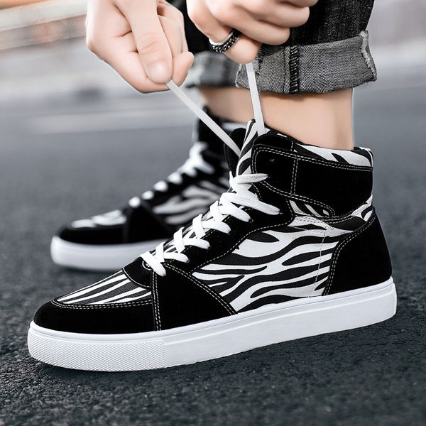 zabra printing high men casual shoes black white animal print men canvas sneakers autumn men vulcanized shoes zapatos lona, Red;white
zabra printing high men casual shoes black white animal print men canvas sneakers autumn men vulcanized shoes zapatos lona, Red;white