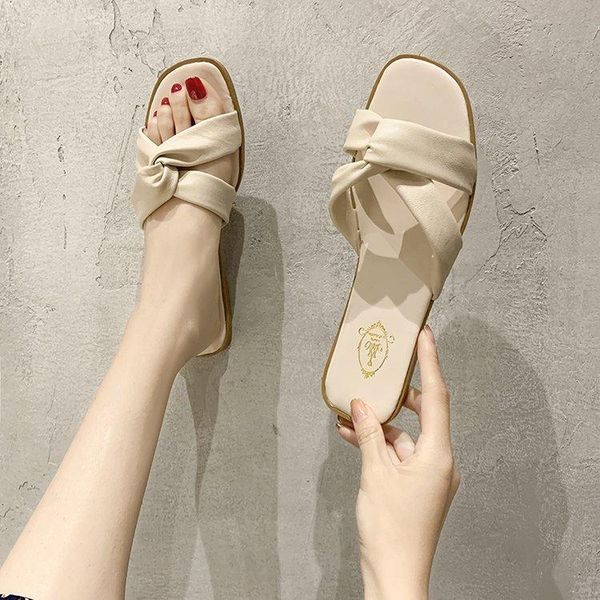 fashion and ladylike summer style of casual flip-flops peep-toe slippers with rubber soles go fairy, Black
fashion and ladylike summer style of casual flip-flops peep-toe slippers with rubber soles go fairy, Black
