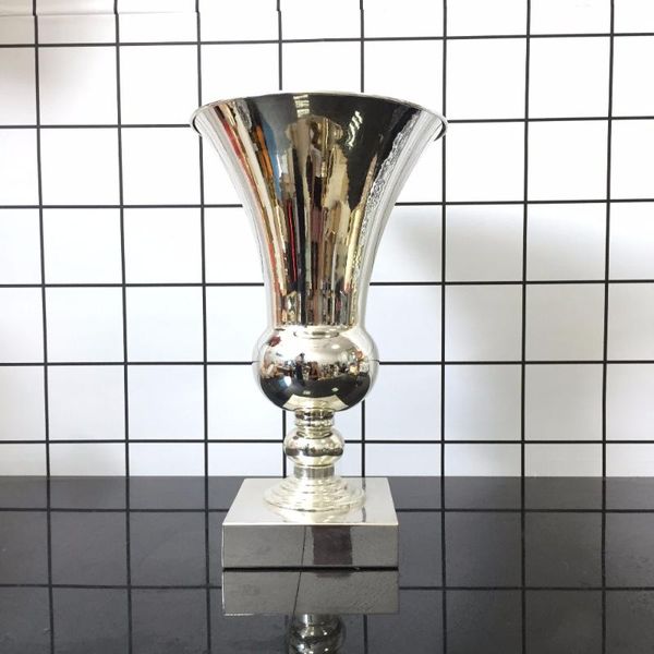 party decoration stunning silver metal flower vases trumpet shape centerpiece for wedding event decoration-19.6'' tall
party decoration stunning silver metal flower vases trumpet shape centerpiece for wedding event decoration-19.6'' tall