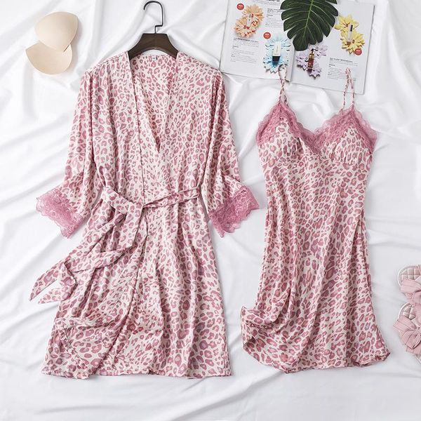 piece thin ice silk nightgown with breast pad summer lace home wear for ladies leopard print halter nightdress women's sleepwear, Black;red
piece thin ice silk nightgown with breast pad summer lace home wear for ladies leopard print halter nightdress women's sleepwear, Black;red