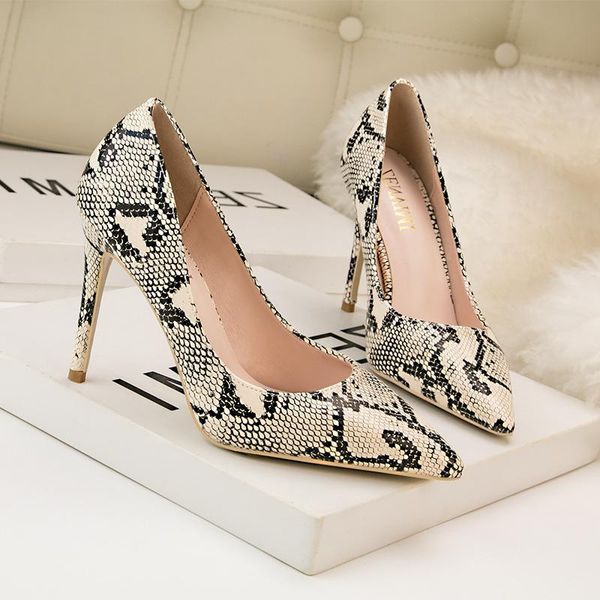 dress shoes high heeled sharp end simple 9288-11 shallow mouth snake fashion rubber nightclub show thin shoe list, Black
dress shoes high heeled sharp end simple 9288-11 shallow mouth snake fashion rubber nightclub show thin shoe list, Black