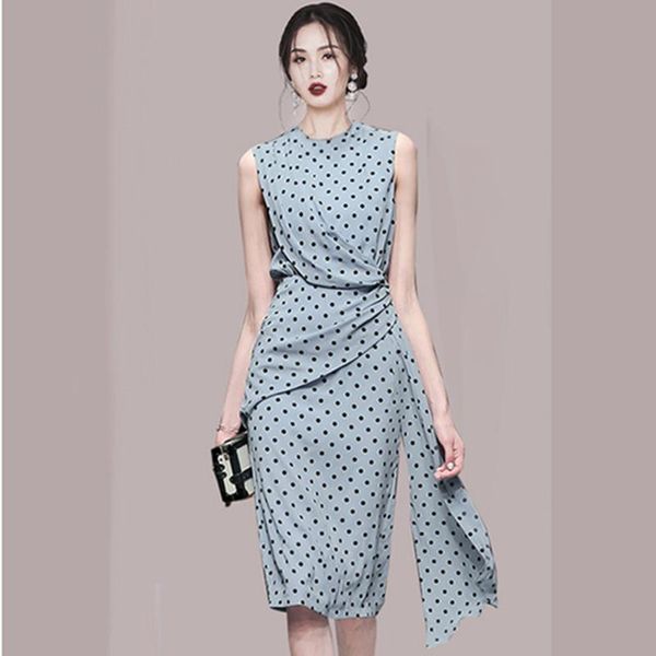casual dresses summer elegant women's polka dot dress irregular sleeveless bodycon korean clothes 2021 female office work vestidos, Black;gray
casual dresses summer elegant women's polka dot dress irregular sleeveless bodycon korean clothes 2021 female office work vestidos, Black;gray