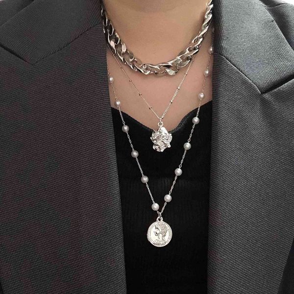 fashion exaggerated designer three layer long necklace detachable heavy industry nightclub tiaodi neck chain, Black
fashion exaggerated designer three layer long necklace detachable heavy industry nightclub tiaodi neck chain, Black