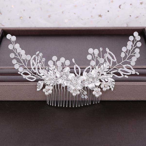 wedding pearl hair comb tiara silver color flower bridal head ornaments hair comb wedding hair accessories handmade headpiecedio chan contac, White;golden
wedding pearl hair comb tiara silver color flower bridal head ornaments hair comb wedding hair accessories handmade headpiecedio chan contac, White;golden