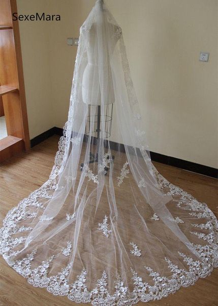 bridal veils 2021 white wedding flower lace edge soft tulle cathedral long romantic veil with comb, Black
bridal veils 2021 white wedding flower lace edge soft tulle cathedral long romantic veil with comb, Black