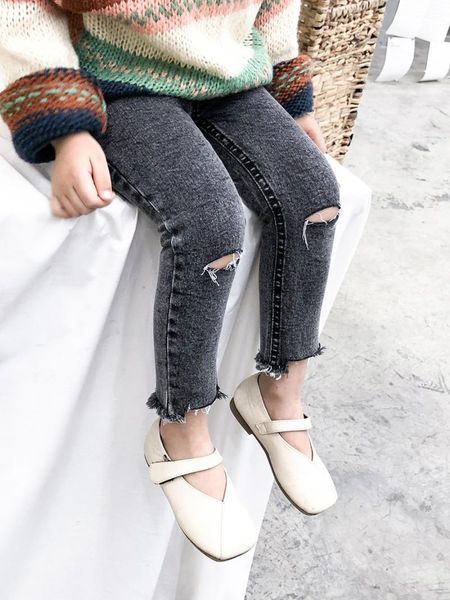 spring and autumn clothes girls ripped jeans small medium children's casual trousers female baby pants, Blue
spring and autumn clothes girls ripped jeans small medium children's casual trousers female baby pants, Blue