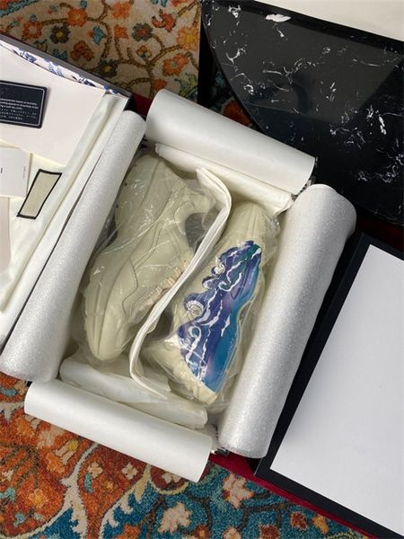 2021 platform shoes black white velvet reflective leather men women sneaker fashion rainbow multi color laser snakeskin casual chaussures, Black;red
2021 platform shoes black white velvet reflective leather men women sneaker fashion rainbow multi color laser snakeskin casual chaussures, Black;red