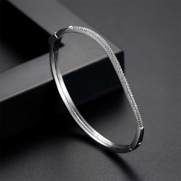 donia jewelry fashion wave pattern bracelet copper micro-inlaid aaa zircon simple single row zircon ladies bracelet gift jewelry q0717, Black
donia jewelry fashion wave pattern bracelet copper micro-inlaid aaa zircon simple single row zircon ladies bracelet gift jewelry q0717, Black
