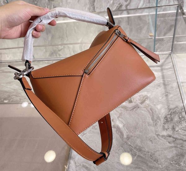 handbag branded crossbody mini luxurys bags designer tote bag shoulder_bag the fashion style leather ladies shoulder woven messenger temper
handbag branded crossbody mini luxurys bags designer tote bag shoulder_bag the fashion style leather ladies shoulder woven messenger temper
