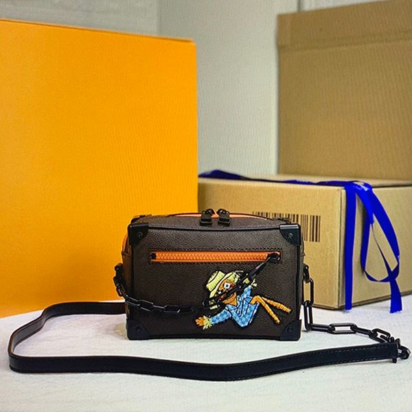 bag m80201 mini soft chain shoulder bags men coated canvas handbag embroidery cartoon character crossbody woman luxurys designers
bag m80201 mini soft chain shoulder bags men coated canvas handbag embroidery cartoon character crossbody woman luxurys designers