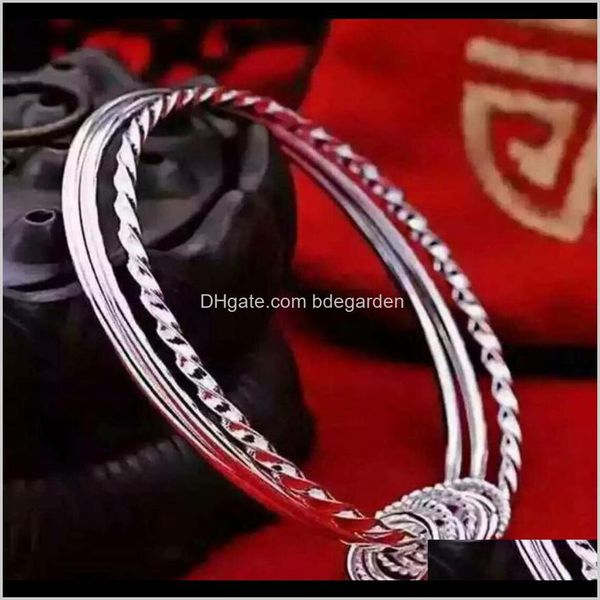 bangle drop delivery 2021 jewelry sier plated twist shape three times circels glaze bracelets for women fashion chbe1, Black
bangle drop delivery 2021 jewelry sier plated twist shape three times circels glaze bracelets for women fashion chbe1, Black