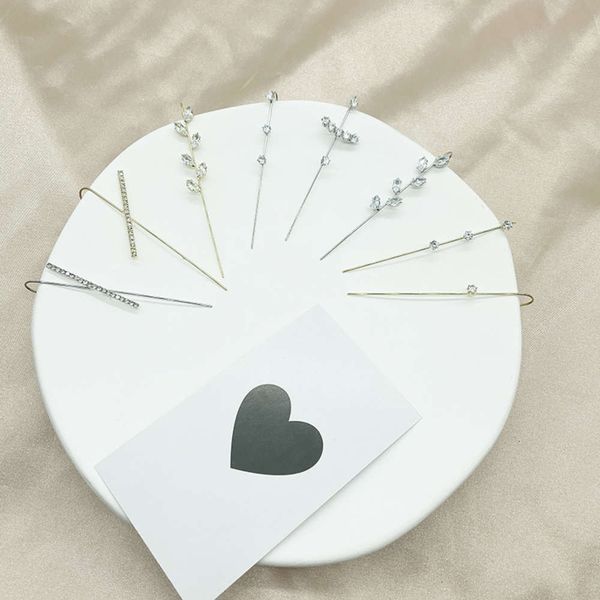 fashion simple pierced earrings female korean minority temperament design sense hook
fashion simple pierced earrings female korean minority temperament design sense hook