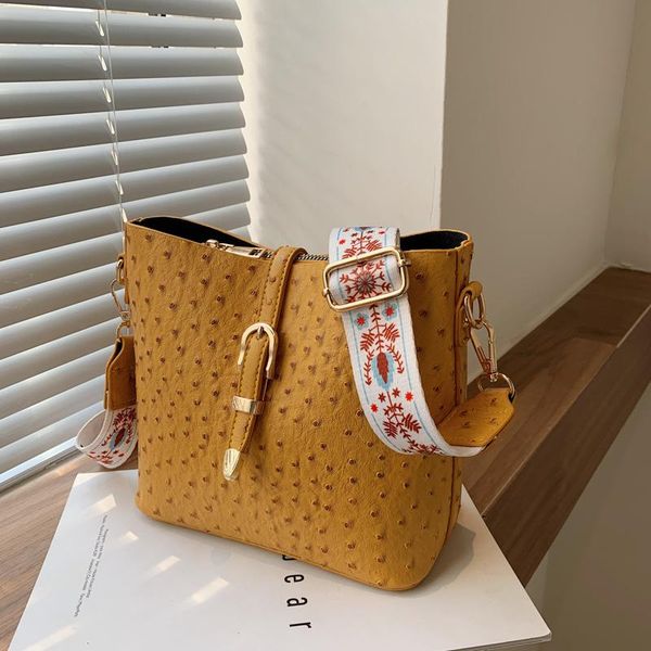 soft leather wave dot bucket bag female 2021 summer simple casual small fresh fashion wide shoulder strap messenger bags
soft leather wave dot bucket bag female 2021 summer simple casual small fresh fashion wide shoulder strap messenger bags