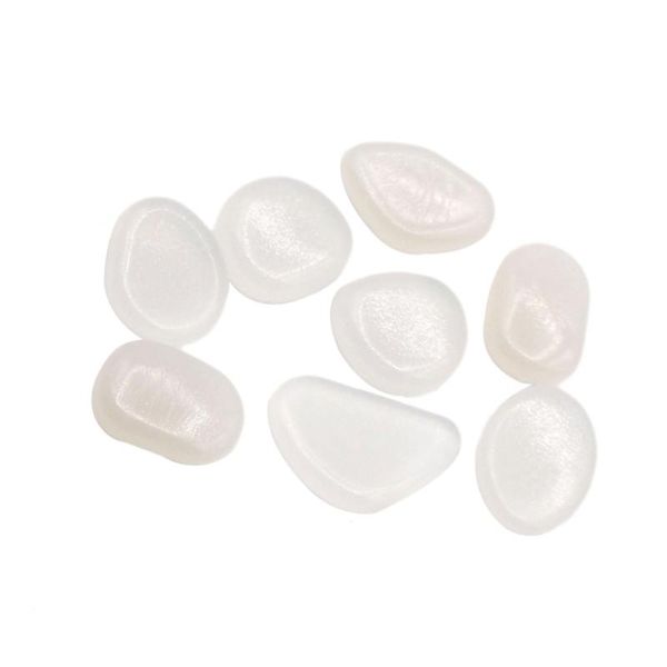 100pcs luminous cobblestones pebbles stones glow in the dark gravel for aquarium fish tank garden yard decoration (white) decorations
100pcs luminous cobblestones pebbles stones glow in the dark gravel for aquarium fish tank garden yard decoration (white) decorations