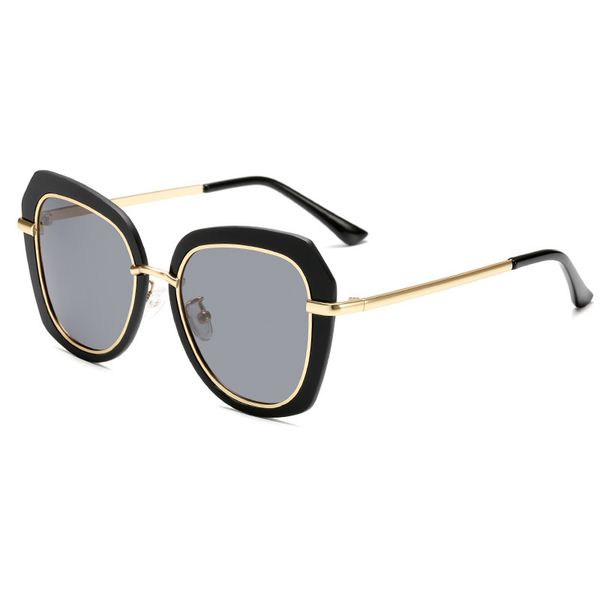 new children's handsome korean polarized glasses fashion boys and girls trend sunglasses, White;black
new children's handsome korean polarized glasses fashion boys and girls trend sunglasses, White;black