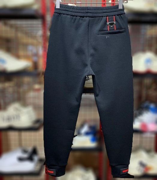 autumn winter men's casual sports pants high-quality new brand trousers thickened warm triangle fashion designer sports pants, Black
autumn winter men's casual sports pants high-quality new brand trousers thickened warm triangle fashion designer sports pants, Black