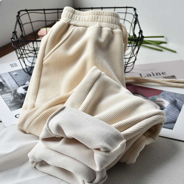 women chic fashion high waist corduroy pants vintage winter thick warm capris sweatpants female fleece ankle trousers mujer 210709, Black;white
women chic fashion high waist corduroy pants vintage winter thick warm capris sweatpants female fleece ankle trousers mujer 210709, Black;white