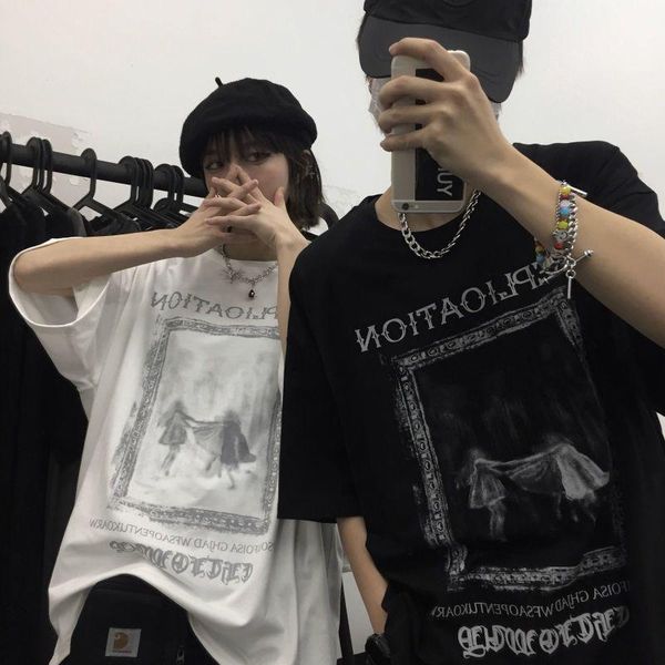 t-shirt men's and women's korean summer retro dark portrait print loose short sleeve lovers' wear harajuku aesthetic, White
t-shirt men's and women's korean summer retro dark portrait print loose short sleeve lovers' wear harajuku aesthetic, White
