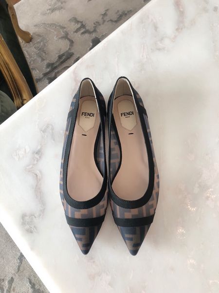 2021 fashion high heels shoes designer women pointed toe low heel shoess woman gladiaor sandals lady brand design mesh womens shoe with box, Black
2021 fashion high heels shoes designer women pointed toe low heel shoess woman gladiaor sandals lady brand design mesh womens shoe with box, Black