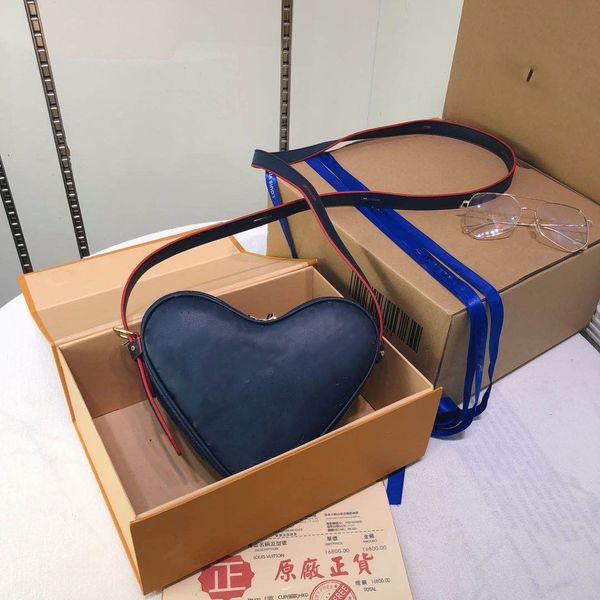 hobo evening bags wave blue heart bag game on coeur cruise 22 x 20 6 v-126