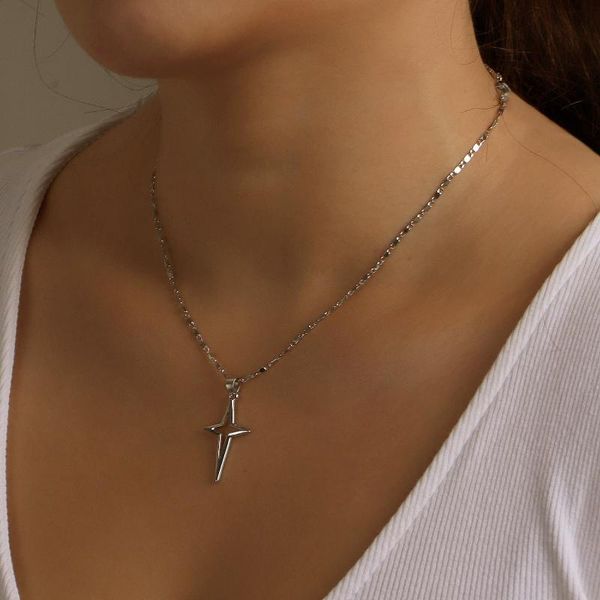 pendant necklaces hollow cross star necklace for women silver color clavicle chain short female 2021 fashion jewelry
pendant necklaces hollow cross star necklace for women silver color clavicle chain short female 2021 fashion jewelry