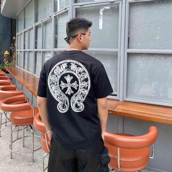21 summer croce new cross horseshoe sanskrit hand painted luminous print short sleeve t-shirt, White;black
21 summer croce new cross horseshoe sanskrit hand painted luminous print short sleeve t-shirt, White;black