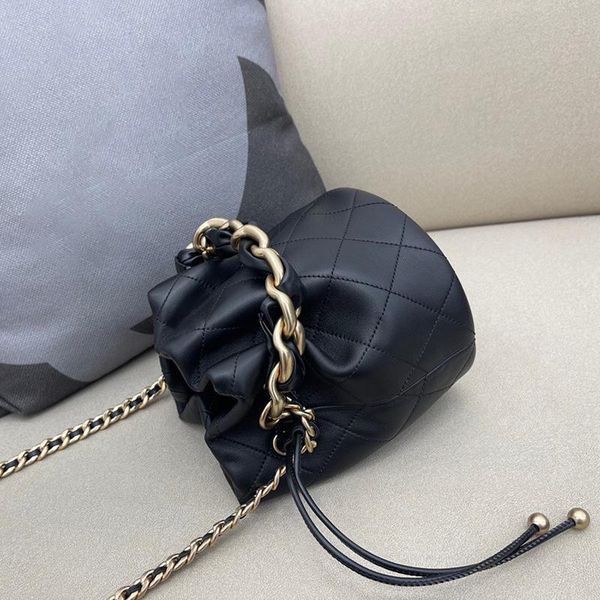 duffel bags 2021 fashion bucket bag for women brand designer female daily crossbody leather
duffel bags 2021 fashion bucket bag for women brand designer female daily crossbody leather