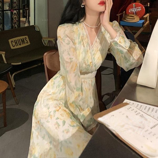 casual dresses vintage floral print maxi for women party korean v neck sweet long dress prairie chic sleeve vestido autumn 2021, Black;gray
casual dresses vintage floral print maxi for women party korean v neck sweet long dress prairie chic sleeve vestido autumn 2021, Black;gray